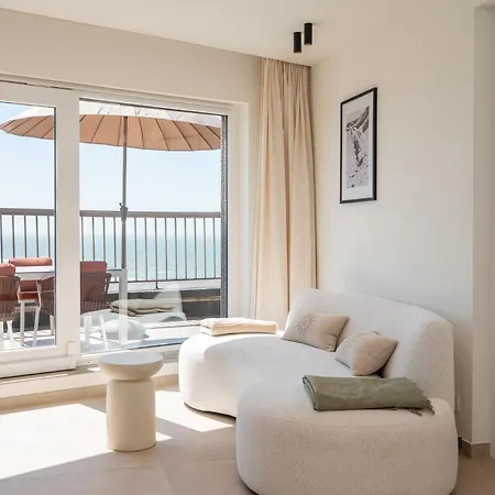 Top-end With Amazing Views *